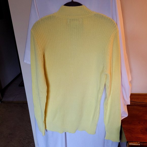 Classic Cardigan Zippered Yellow Sweater Medium (309) - Picture 3 of 4